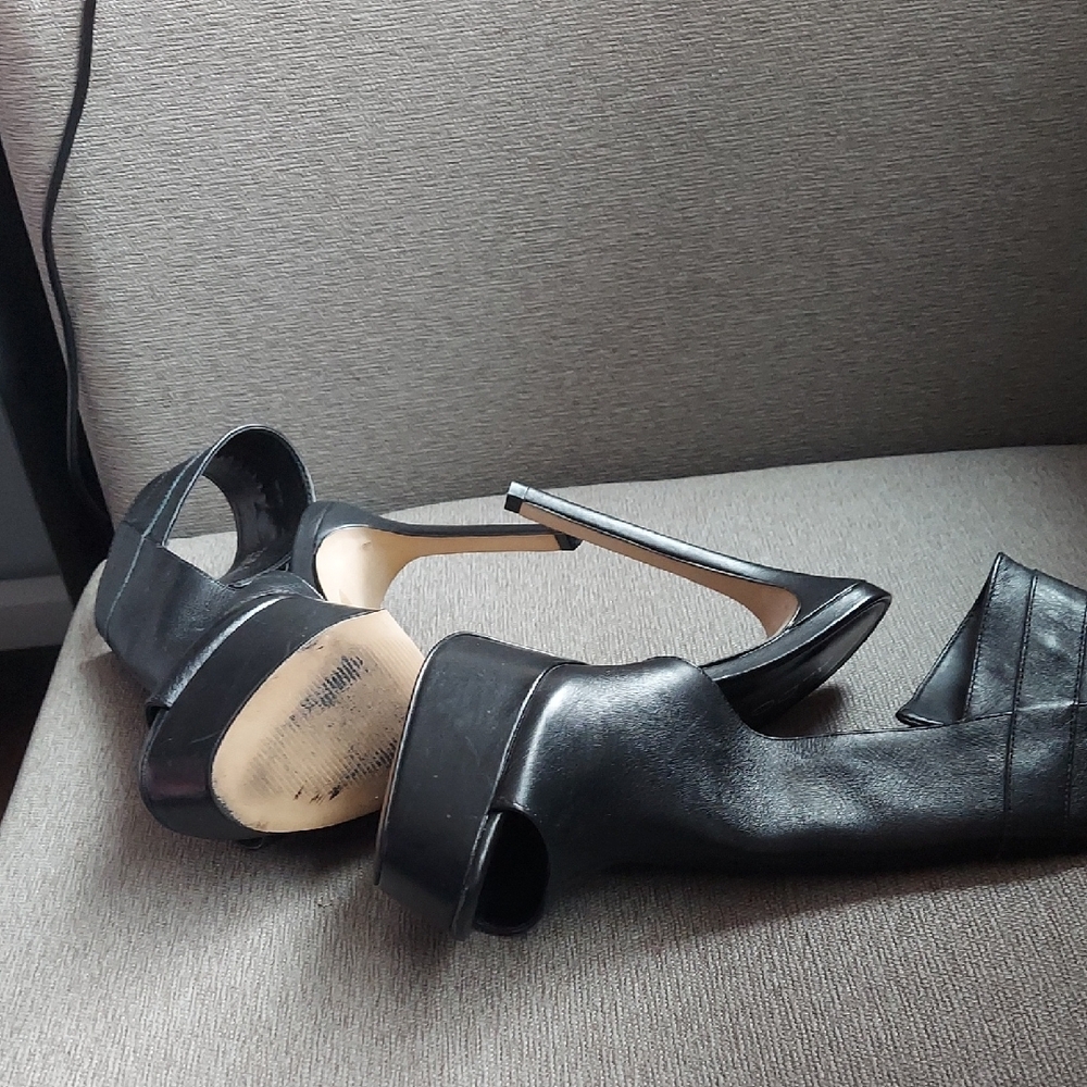 Elegant Black High Heel Women's Shoes - Picture 2 of 3